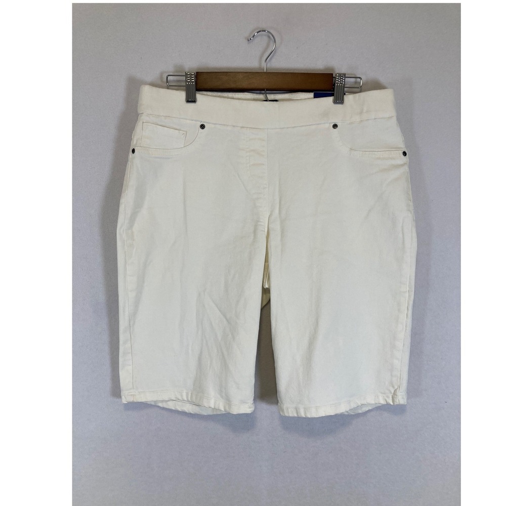 Coastal Summer Basic Editions Women L White Stretch Denim Pull On Bermuda Shorts